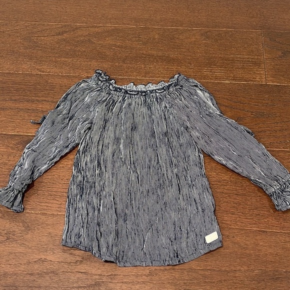 7 for all Mankind Blue Flowey Open Sleeve Girls Top Size Medium - Picture 1 of 6